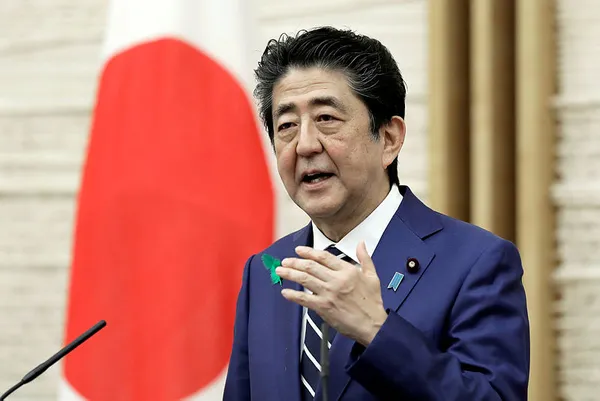 sinzo-abe-kimdir-japonya-basbakani-korona-mi-oldu-sinzo-abe-neden-istifa-etti-1598602932211.jpg