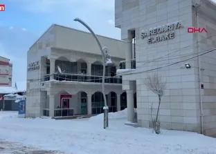 Van’da 569 yerleşim yeri ulaşıma kapandı