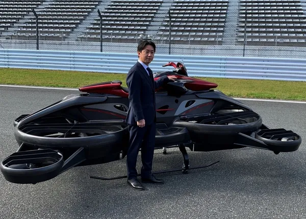 japonlar-ucan-motosiklet-uretti-680-bin-dolara-satildi-1635409861850.jpg Japonlar uçan motosiklet üretti! 680 bin dolar...-5