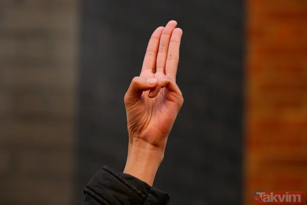 SON DAKİKA: Myanmar'daki askeri darbenin etkisi Londra'da! Büyükelçi içeriye alınmadı - 24