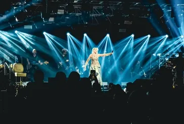 Ajda Pekkan’dan Harbiye’de unutulmaz gece! Semiramis Pekkan’dan müziğe dönüş sinyali: Bir sürpriz olabilir