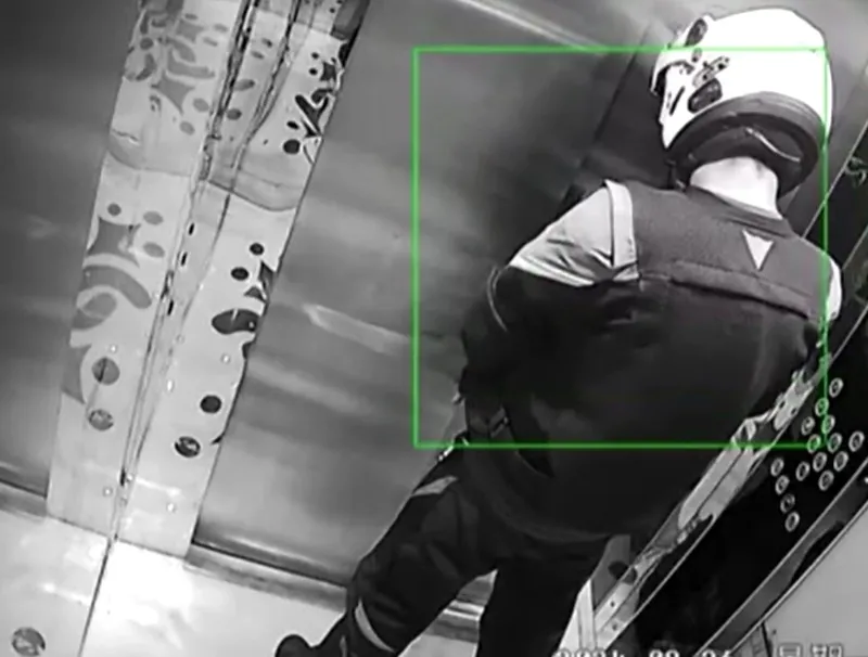 eesenyurtta-kurye-tuvaletini-yaptigi-asansorde-mahsur-kaldi-1724754854741.jpg Esenyurt'ta kurye tuvaletini yaptığı asansörde mahsur kaldı-2