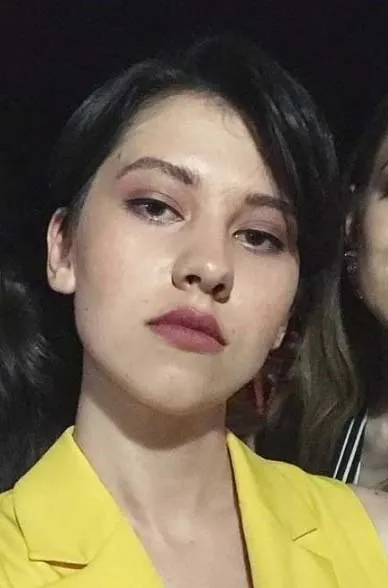 sedefnur-caglar-oldu-mu-saglik-durumu-nasil-sedefnur-caglar-kimdir-kac-yasinda-hangi-okulda-okuyor-1641819759558.jpg Sedefnur Çağlar kimdir, kaç yaşında, hangi okulda okuyor? Sedefnur Çağlar öldü mü, sağlık durumu nasıl?-3