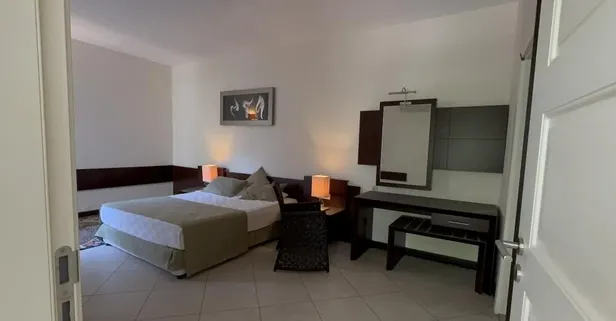 Suikast girişiminin izleri 9 yıldır silinmedi! Başkan Erdoğan'ın kaldığı otelde 15 Temmuz'un izleri ilk günkü gibi duruyor: Kurşun izleri, kan lekeleri...