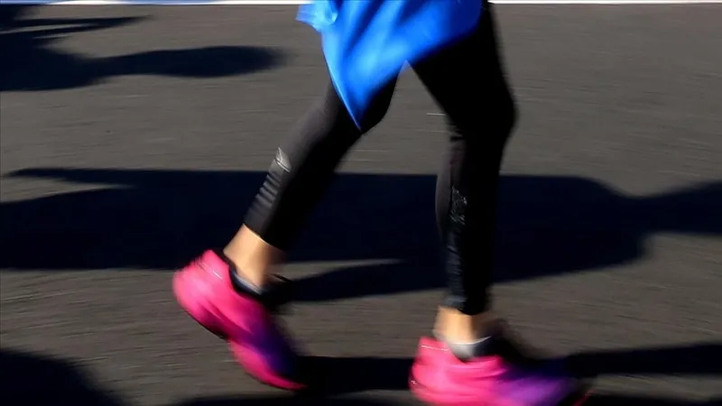 bundan-sonra-kadinlar-tayt-giymeyecek-yillardir-bu-zarari-veriyormus-meger-vucudu-1723388905485.jpg Yıllardır bu zararı veriyormuş! Bundan sonra kadınlar tayt giymeyecek! Meğer vücudu...-4