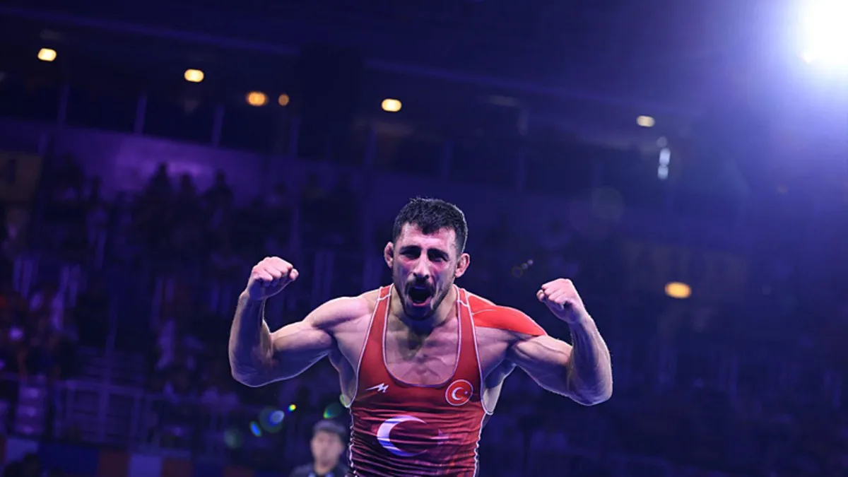 Ahmet Yılmaz'dan bronz madalya
