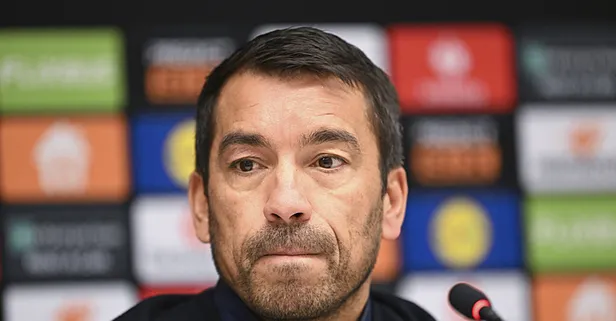 Beşiktaş'tan Giovanni van Bronckhorst kararı! Görevde kalacak mı?