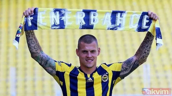 Beşiktaş'ın yıldız ismi Galatasaray formasını böyle giydi! Görenler dönüp tekrar tekrar baktı - 50