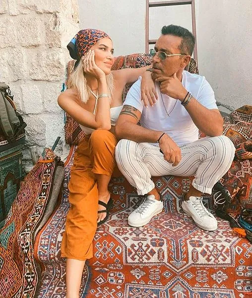 melisa-sutsurupdan-sevgilisi-mustafa-sandala-surpriz-dogum-gunu-kutlamasi-sosyal-medya-begeni-yagmuruna-tuttu-1641926250671.jpeg Melis Sütşurup'tan sevgilisi Mustafa Sandal'a imalı doğum günü kutlaması! Sosyal medya beğeni yağmuruna tuttu-4