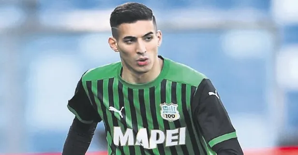 Mert Müldür imzaya kaldı: F.Bahçe ile kariyerinde yeni bir sayfa!