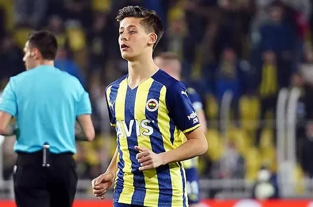 Fenerbahçe'de genç yıldızlar umut veriyor! Yetenekli isimler taraftarı adeta ayakta tutuyor