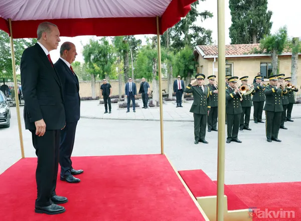Seçim sonrası ilk yurt dışı ziyareti: Başkan Erdoğan, Kuzey Kıbrıs'ta! Dikkat çeken pankart: Sevdamız Mavi Vatan - 27
