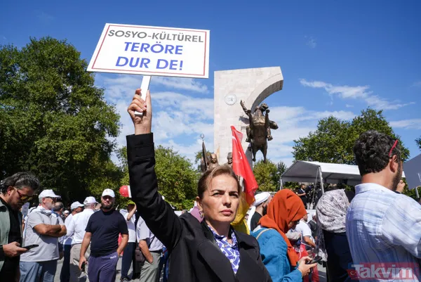 LGBT terörüne 'Büyük Aile' tokadı! Anayasal düzenleme talebi: 7'den 70'e 'hayasız akın'ı durdurmak isteyenler tek yürek oldu - 9