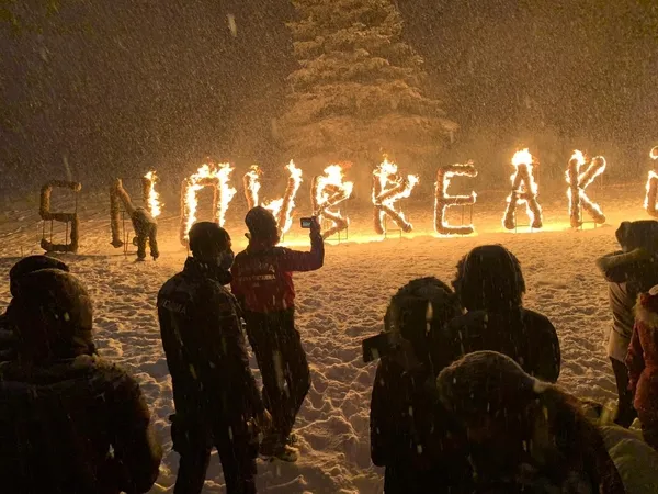 13-sehidimiz-varken-bogazici-universitesi-ogrencileri-eglence-duzenledi-1613338167699.jpg PKK'lı teröristler, rehin aldığı elleri bağlı 13 Türk vatandaşını şehit etmesine rağmen Boğaziçi Üniversitesi öğrencileri içkili eğlence düzenledi-2