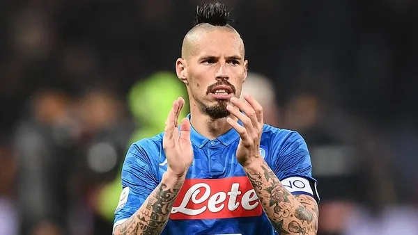 marek-hamsik-kimdir-kac-yasinda-nereli-trabzonsporun-yeni-transferi-marek-hamsik-hangi-takimlarda-oynadi-1623170488355.jpg Marek Hamsik kimdir, kaç yaşında, nereli? Trabzonspor'un yeni transferi Marek Hamsik hangi takımlarda oynadı?-2
