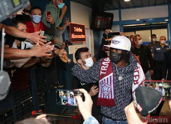 Gervinho ve Bruno Peres Trabzonspor'a geldi! Taraftar meşalelerle karşıladı - 7