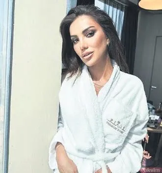 yolda-aci-var-yolcu-otobusu-devrildi-6-olu-35-yarali-1696120272334.jpeg Yolda acı var! Yolcu otobüsü devrildi: 6 ölü, 35 yaralı-3