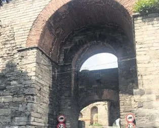 Gürzü belediye almış!