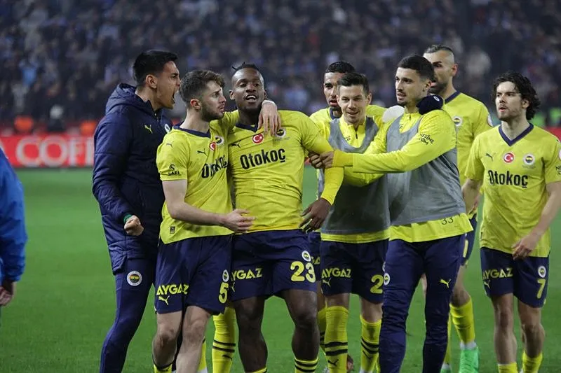 Fenerbahçe'nin ligden çekilme açıklaması sonrası yıldızlardan flaş atak!-3