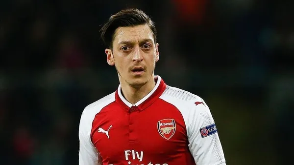 Emre Belözoğlu’nun Londra’da Mesut Özil ile görüştüğü ortaya çıktı!-3