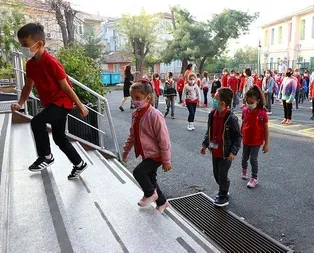 Son dakika: İstanbul Valiliğinden yüz yüze eğitimle ilgili flaş açıklama: Velilerin yazılı onayı alınacak