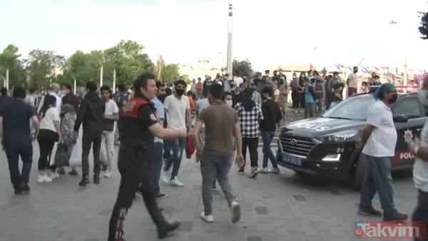 SON DAKİKA: Taksim'de erkek için kavga ettiler! Gözaltına alınmamak için soyundu - 7