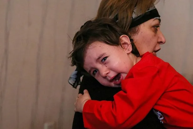 Ermenistan sivilleri hedef aldı: Anne ve babalarını toprağa veren çocuklar Azerbaycan'ı yasa boğdu-1