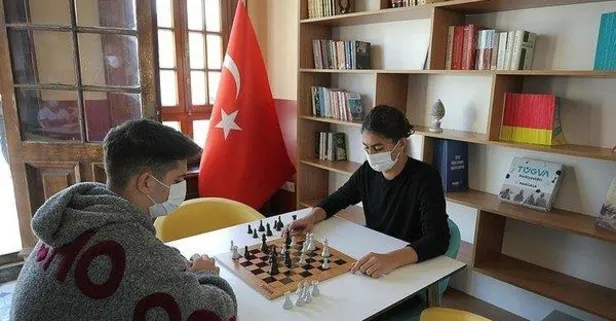 CHP tarafından işgal edilen TÜGVA kapılarını yeniden öğrencilere açtı