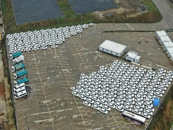 israf-araclar-diyerek-sov-yapan-ekrem-imamoglu-yonetimindeki-chpli-ibbden-bir-ihale-daha-38-milyon-tlye-146-arac-1635159009093.jpeg "İsraf araçlar" diyerek şov yapan Ekrem İmamoğlu yönetimindeki CHP'li İBB'den bir ihale daha! 38 milyon TL'ye 146 araç-2