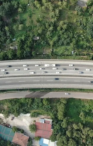 Bayramın ikinci günü yola çıkacaklar dikkat! Tem kilitlendi trafik durma noktasına geldi