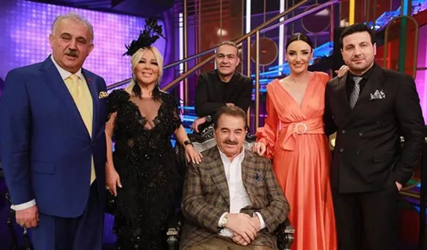 İbrahim Tatlıses'e Star TV'den soğuk duş dansözler kavgalar yetmedi! İbo Show'un ipi çekildi finalin eli kulağında-6