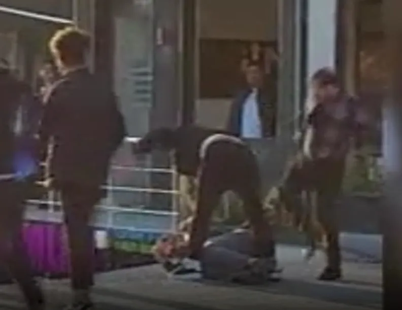 Avcılar’da eşini döven adama meydan dayağı