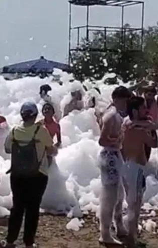 Bursa'daki köpük partisine gözaltı kararı