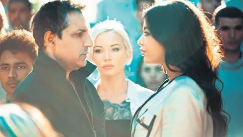 kim-milyoner-olmak-isterin-1000-bolumune-brezilyali-jessica-may-damga-vurdu-1671488413319.jpeg Kim Milyoner Olmak İster’in 1000. bölümüne Brezilyalı Jessica May damga vurdu-5