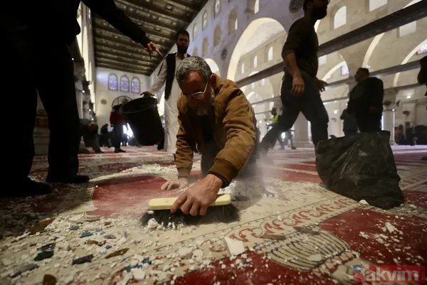 İsrail'in baskın düzenlediği Mescid-i Aksa'da 60 bin kişi cuma namazı kıldı! - 7