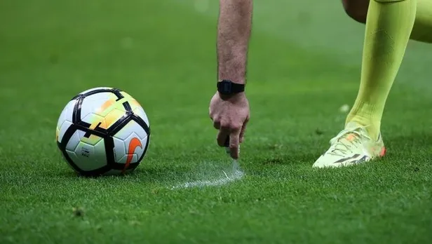 super-ligde-14-hafta-hakemleri-belli-oldu-fenerbahce-basaksehir-macini-bahattin-simsek-yonetecek-1608537499066.jpg Süper Lig'de 14. hafta hakemleri belli oldu! Fenerbahçe-Başakşehir maçını Bahattin Şimşek yönetecek-2