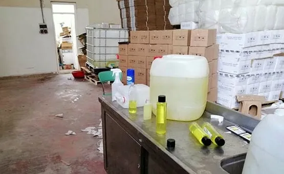 denizlide-polisten-koronavirus-firsatcilarina-operasyon-1589209820796.jpeg Denizli'de polisten koronavirüs fırsatçılarına operasyon-1