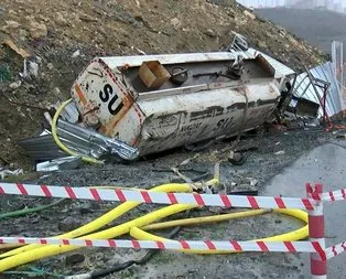 Başakşehir’de su tankeri devrildi!