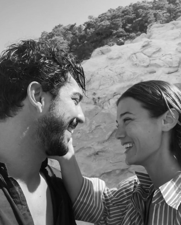 pinar-denizin-yas-gununde-sevgilisi-kaan-yildirimdan-cok-ozel-kareler-hep-gul-hep-gulelim-1667569073599.jpg Kaan Yıldırım sevgilisi Pınar Deniz'in yaş gününde aşka geldi! En özel anlarını paylaştı görenler yorum yağdırdı: "Enerjiniz bize geçiyor"-9