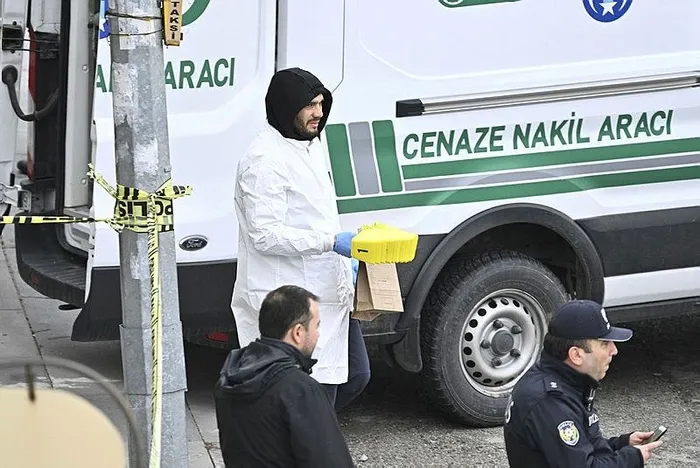 Ankara'da ikinci komşu dehşeti! Baba ile 15 yaşındaki oğlu komşuları tarafından tüfekle vurularak öldürüldü-2