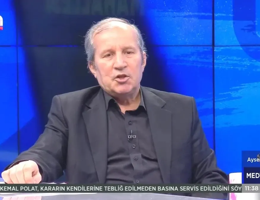 Sözde ilahiyatçı Nazif Ay: Noel Müslümanlar için farzdır