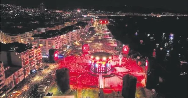 Aynı tayfa pas geçti: Siyaset çalgıcıları İzmir’in Kurtuluşunu unuttu!