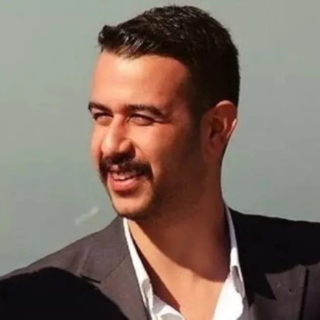 Son dakika: Şehit Fırat Yılmaz Çakıroğlunun annesi Özlem Erdemden 7li koalisyona ve İYİ Partiden milletvekili olan Seyithan İzsize sert tepki