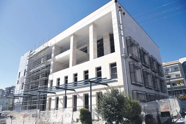 Selçuklu Belediyesi tarafından yapımına başlanan Selçuklu Şehir Kütüphanesi tamamlanıyor-1
