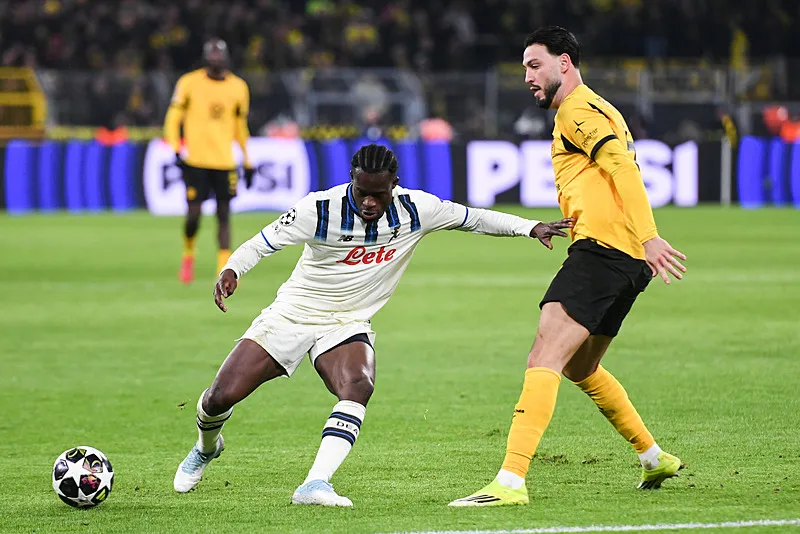 Borussia Dortmund'un yıldızı Galatasaray'a! Transferin gözdesi Ramy Bensebaini - 14