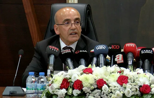 Borsa İstanbul'da Hazine ve Maliye Bakanı Mehmet Şimşek etkisi: Değer artışı yüzde 3'ü aştı-6