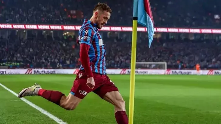 firtinanin-dogal-lideri-trabzonspor-edin-viscanin-atesleyici-konusmasini-yayinladi-soyunma-odasi-inledi-hepini-1709423470643.jpeg Fırtına'nın doğal lideri! Trabzonspor, Edin Visca’nın ateşleyici konuşmasını yayınladı soyunma odası inledi: Hepinize yazıklar olsun-5