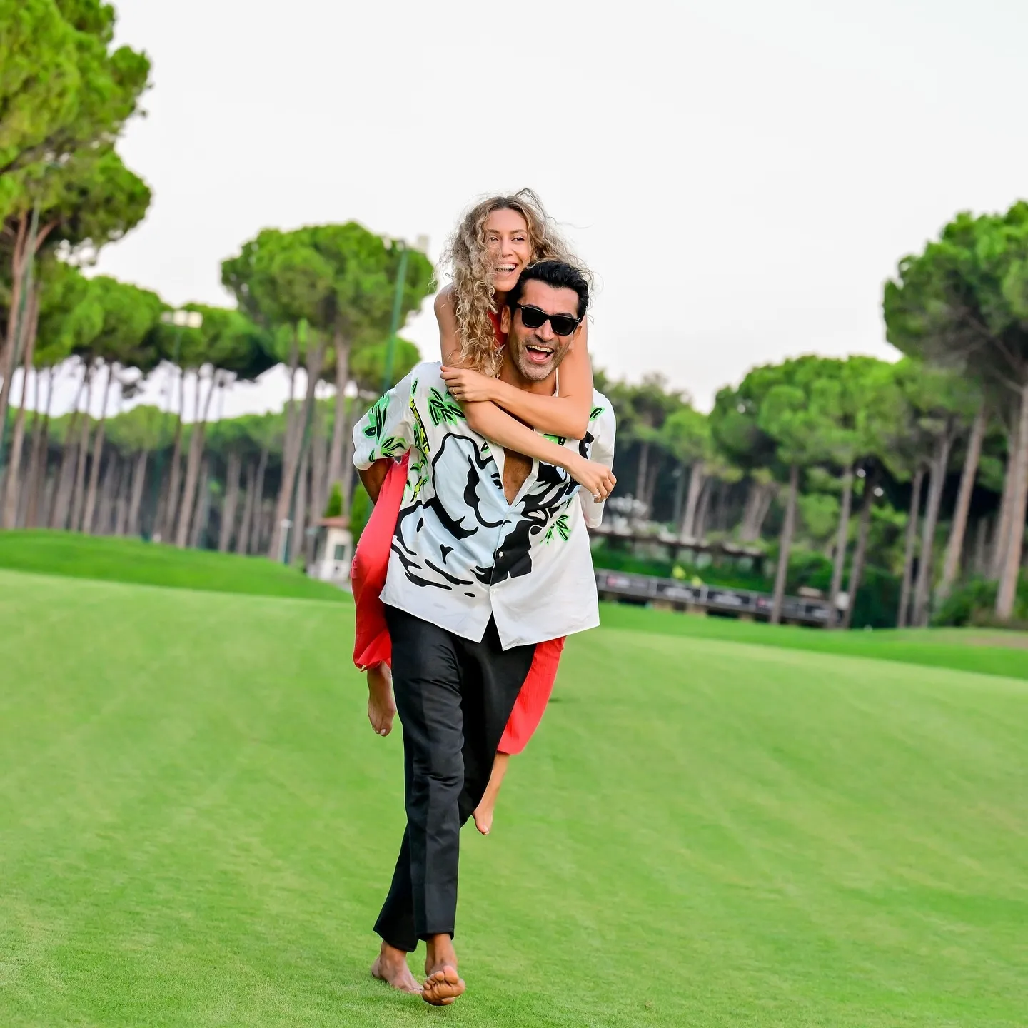 Ekranda A.B.İ evde baba! Sinem Kobal ve Kenan İmirzalıoğlu’nun masalsı aşkı - 6