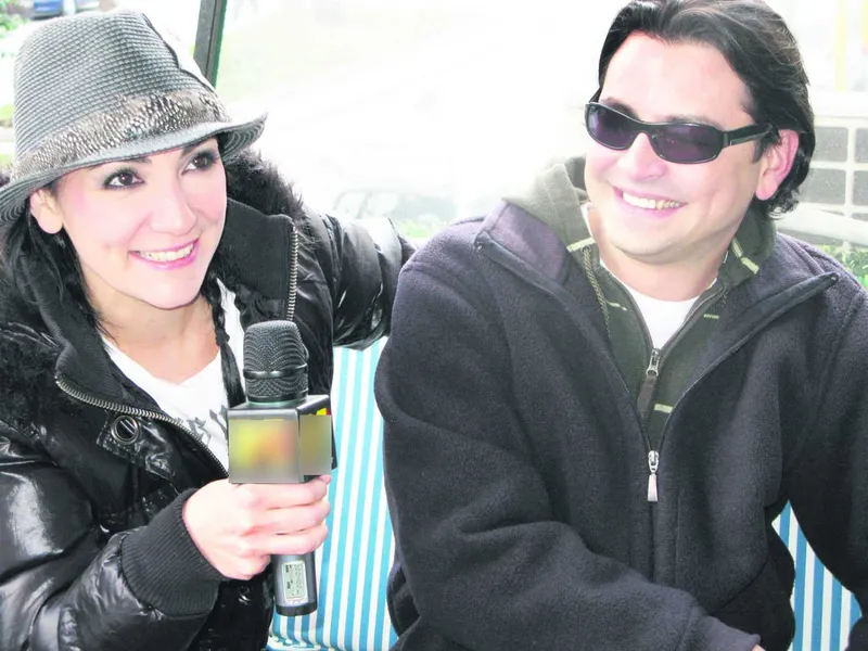 ozlem-tekinin-eski-esi-muzisyen-cem-ocal-bodrumdaki-evinde-olu-bulundu-1776146738545.jpg Özlem Tekin’in eski eşi müzisyen Cem Öcal Bodrum’daki evinde ölü bulundu!-6