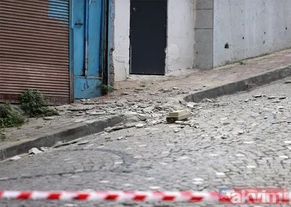 Fatih’te hareketli dakikalar: Kolonları çatlayan 5 katlı bina boşaltıldı